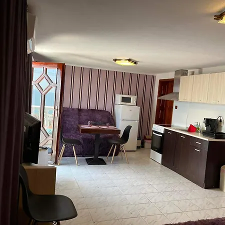 Nikoleta 圣弗拉斯